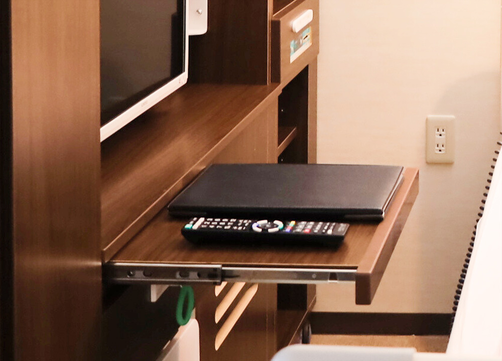 伸縮式テーブル